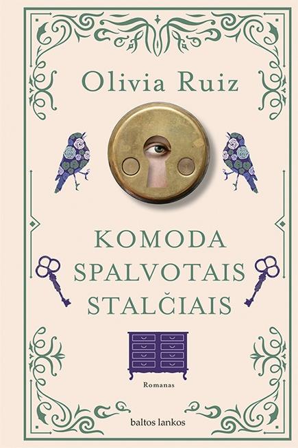 Ruiz O. Komoda spalvotais stalčiais