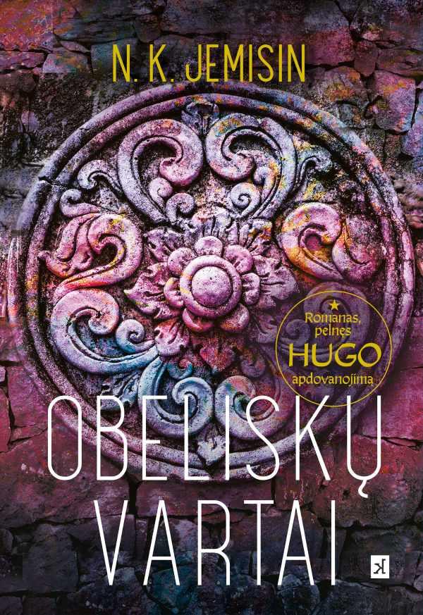 Jemisin N.K. Suluošinta žemė 2 knyga. Obeliskų vartai